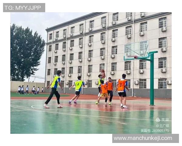 在篮球场上挥洒汗水与梦想的青春故事